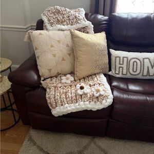 Chunky  tan and white blanket hand made